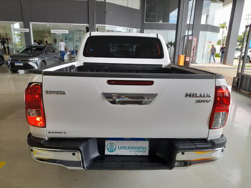 HILUX 2.8 D-4D TURBO DIESEL CD SRV 4X4 AUTOMÁTICO4