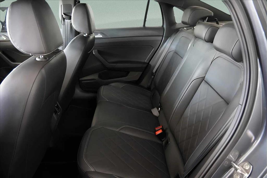 VIRTUS 1.4 250 TSI EXCLUSIVE AUTOMÁTICO9