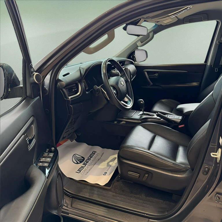 HILUX SW4 2.8 D-4D TURBO DIESEL SRX 4X4 AUTOMÁTICO12