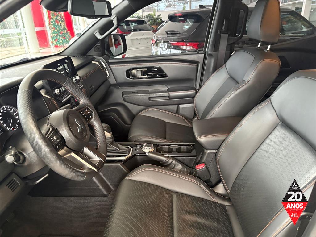 Mitsubishi-TRITON-2.4 BITURBO DIESEL CD KATANA 4X4 AUTOMÁTICO