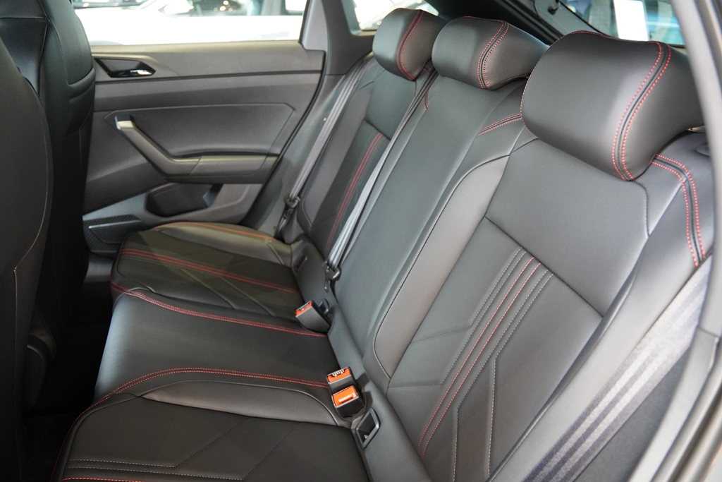 NIVUS 1.0 200 TSI TOTAL FLEX HIGHLINE AUTOMÁTICO10