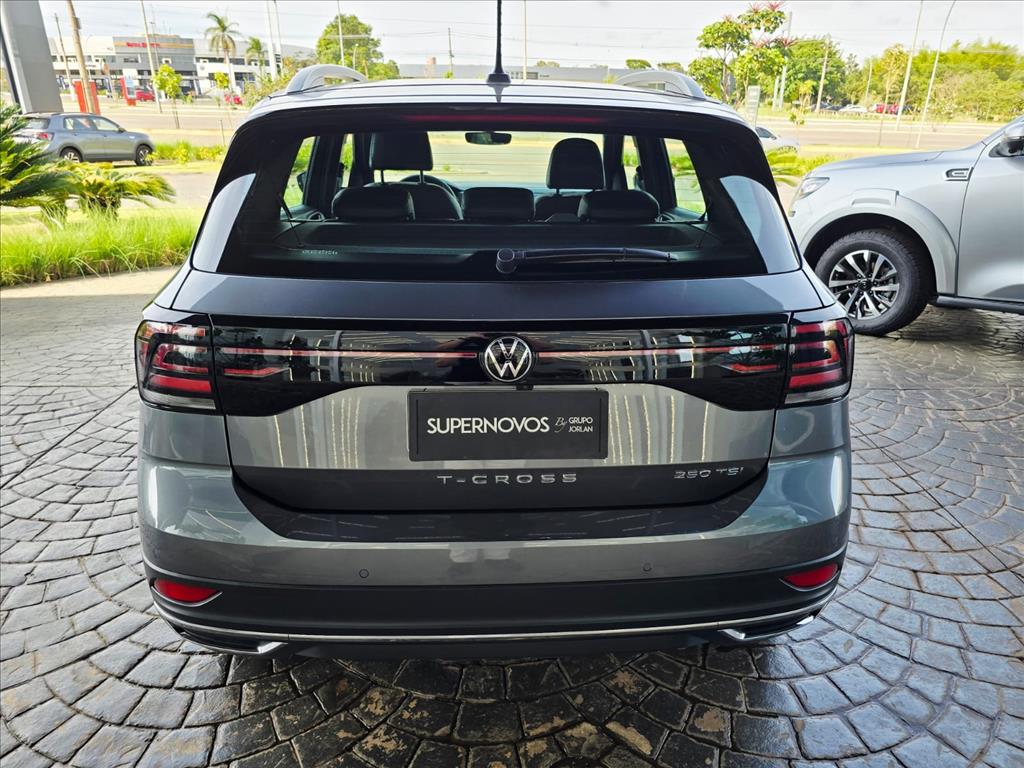 T-CROSS 1.4 250 TSI TOTAL FLEX HIGHLINE AUTOMÁTICO4