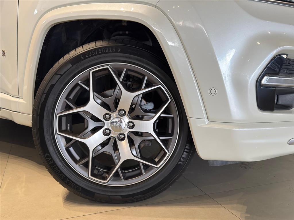 COMMANDER 1.3 T270 TURBO FLEX OVERLAND AT61