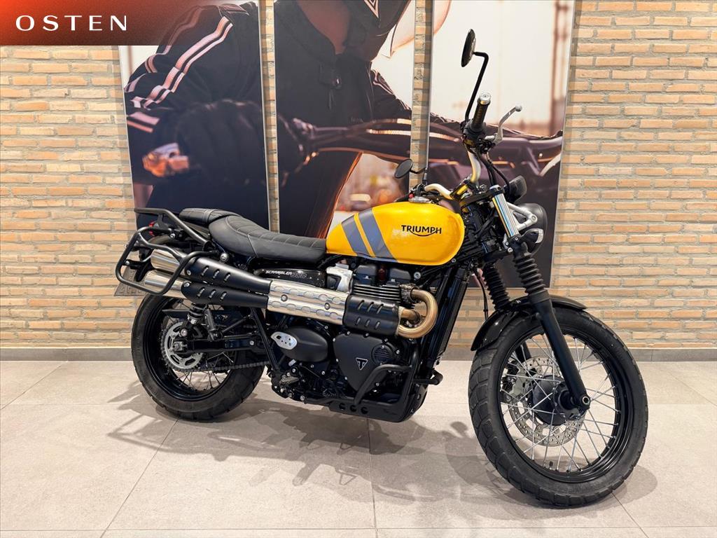 TRIUMPH-SCRAMBLER-900