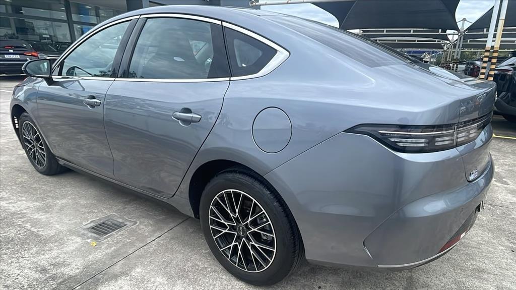 KING 1.5 DM-I PHEV GS AUTOMÁTICO4