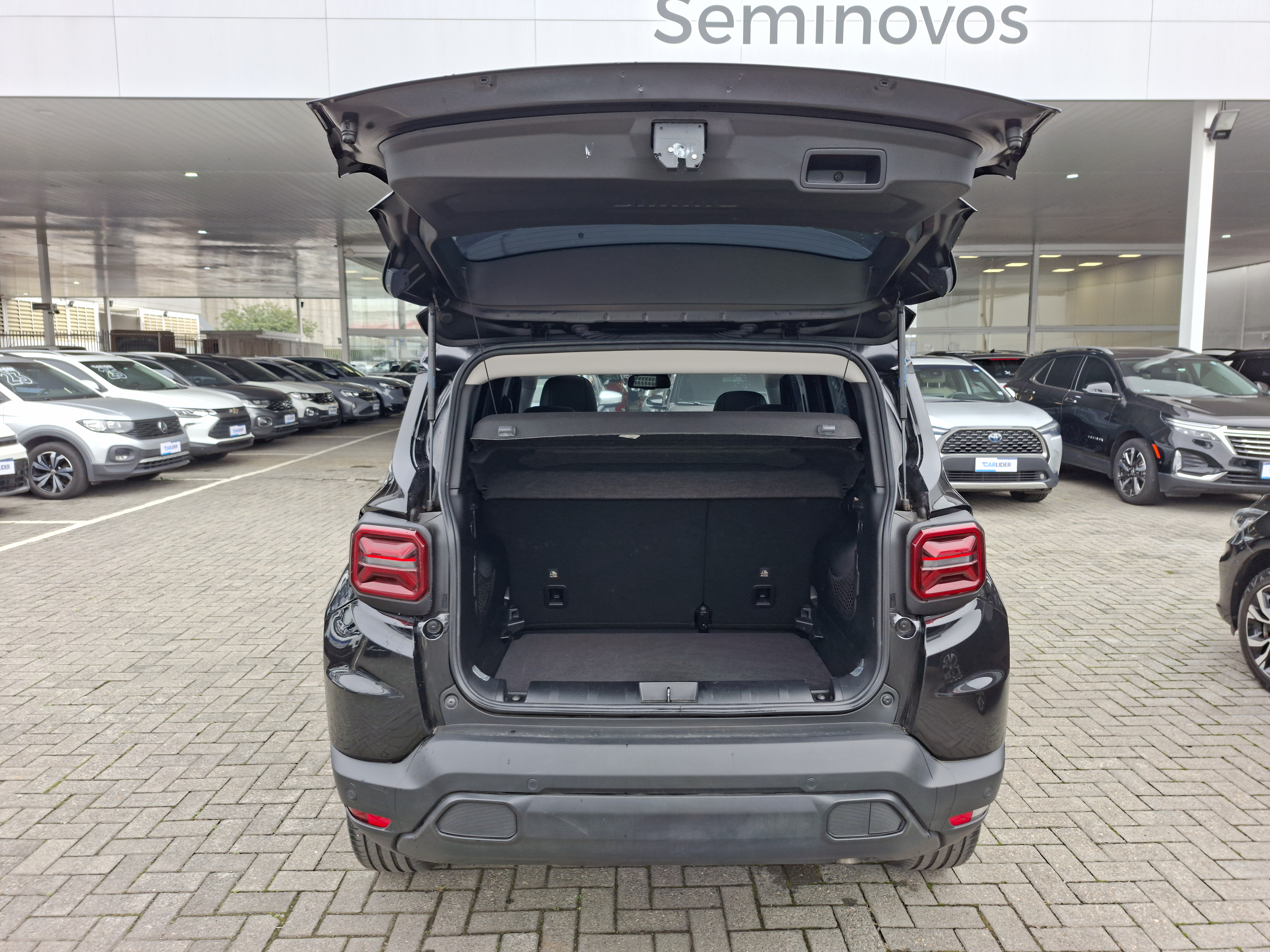 RENEGADE 1.3 T270 TURBO FLEX SAHARA AT66