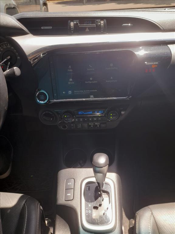 HILUX 2.8 D-4D TURBO DIESEL CD SRX 4X4 AUTOMÁTICO6