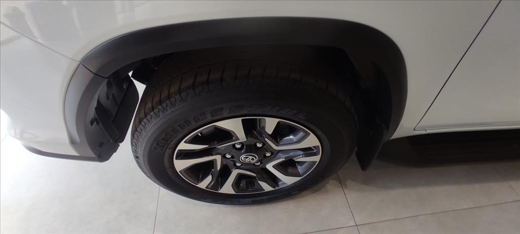 HILUX SW4 2.8 D-4D TURBO DIESEL SRX PLATINUM 7L 4X4 AUTOMÁTICO16