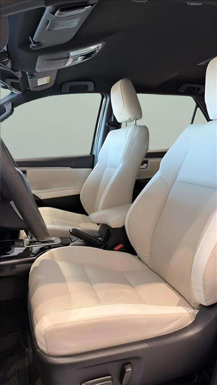 HILUX SW4 2.8 D-4D TURBO DIESEL SRX 7L 4X4 AUTOMÁTICO10