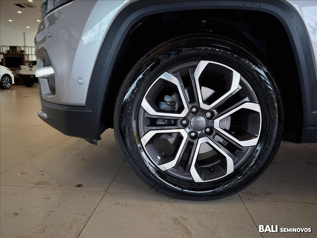 COMMANDER 1.3 T270 TURBO FLEX LIMITED AT68