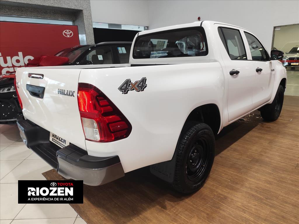 HILUX 2.8 D-4D TURBO DIESEL CD POWER PACK 4X4 AUTOMÁTICO2