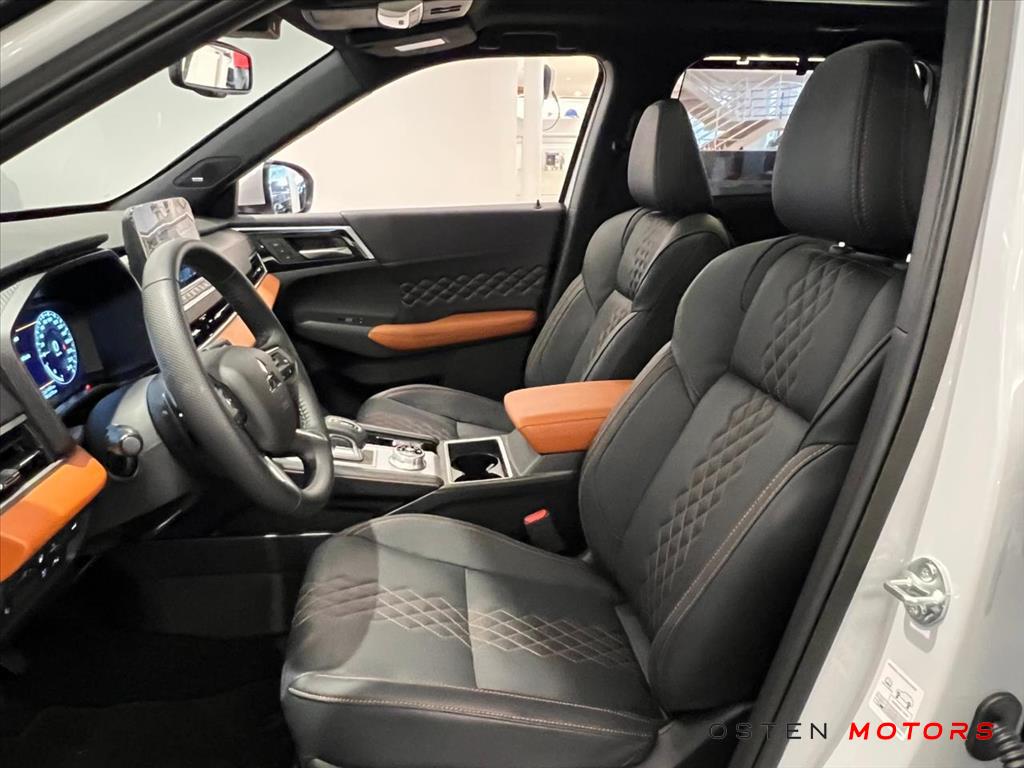 Mitsubishi-OUTLANDER-2.4 PHEV SIGNATURE S-AWC DHT