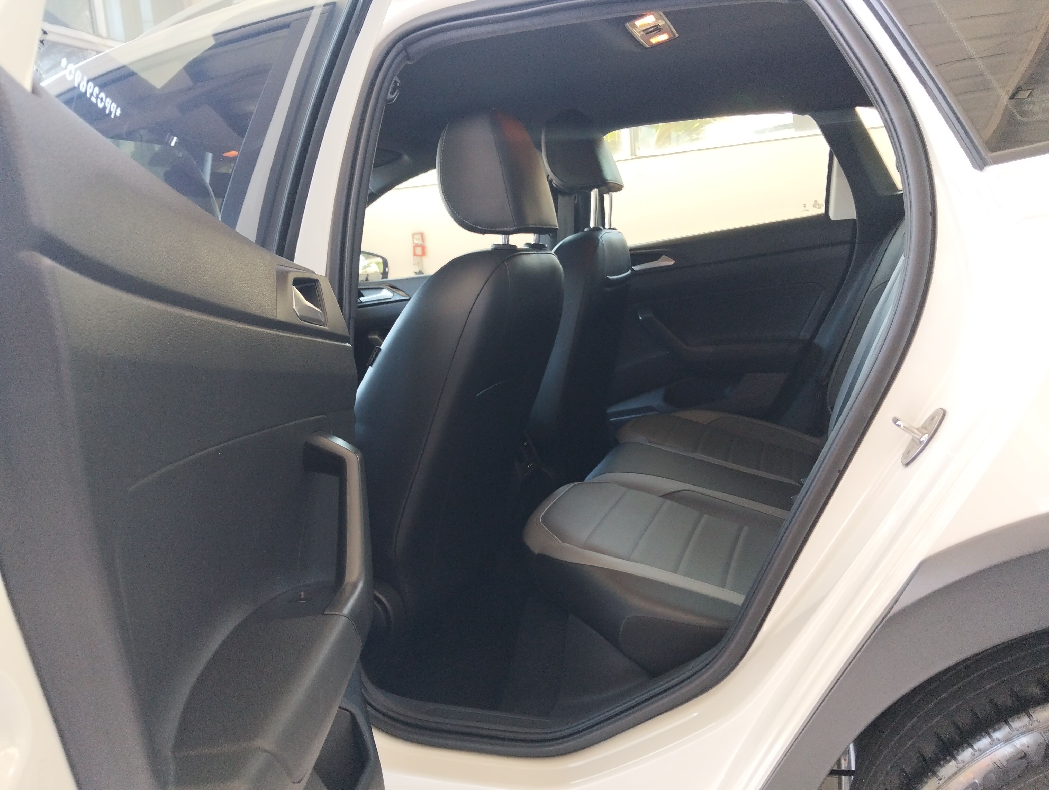 NIVUS 1.0 200 TSI TOTAL FLEX HIGHLINE AUTOMÁTICO8