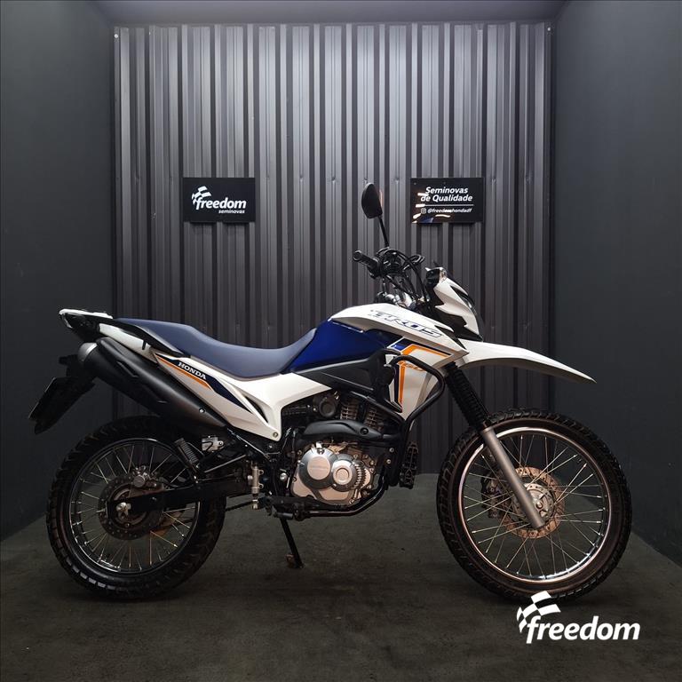 Moto HONDA do modelo NXR 160 BROS ESDD 2024/2024