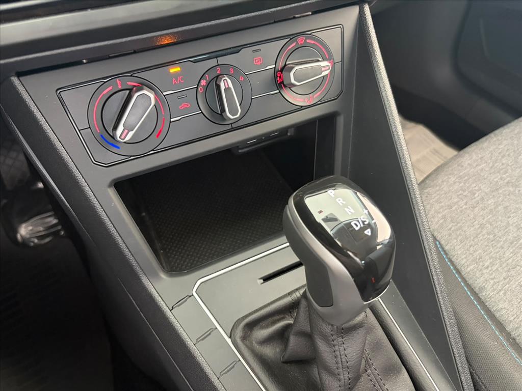 NIVUS 1.0 200 TSI TOTAL FLEX SENSE AUTOMÁTICO15