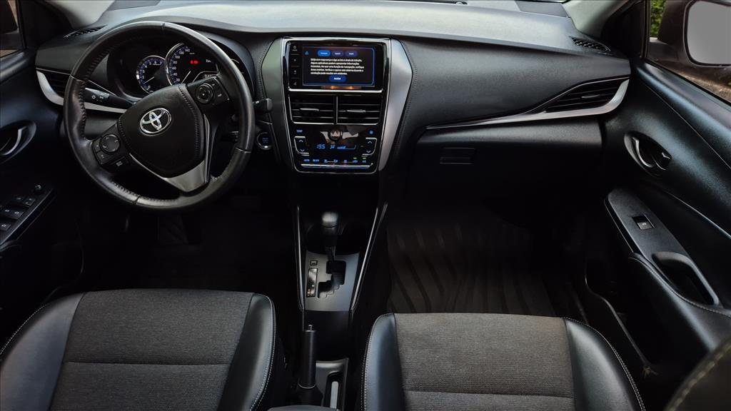 YARIS 1.5 16V FLEX SEDAN XS MULTIDRIVE8