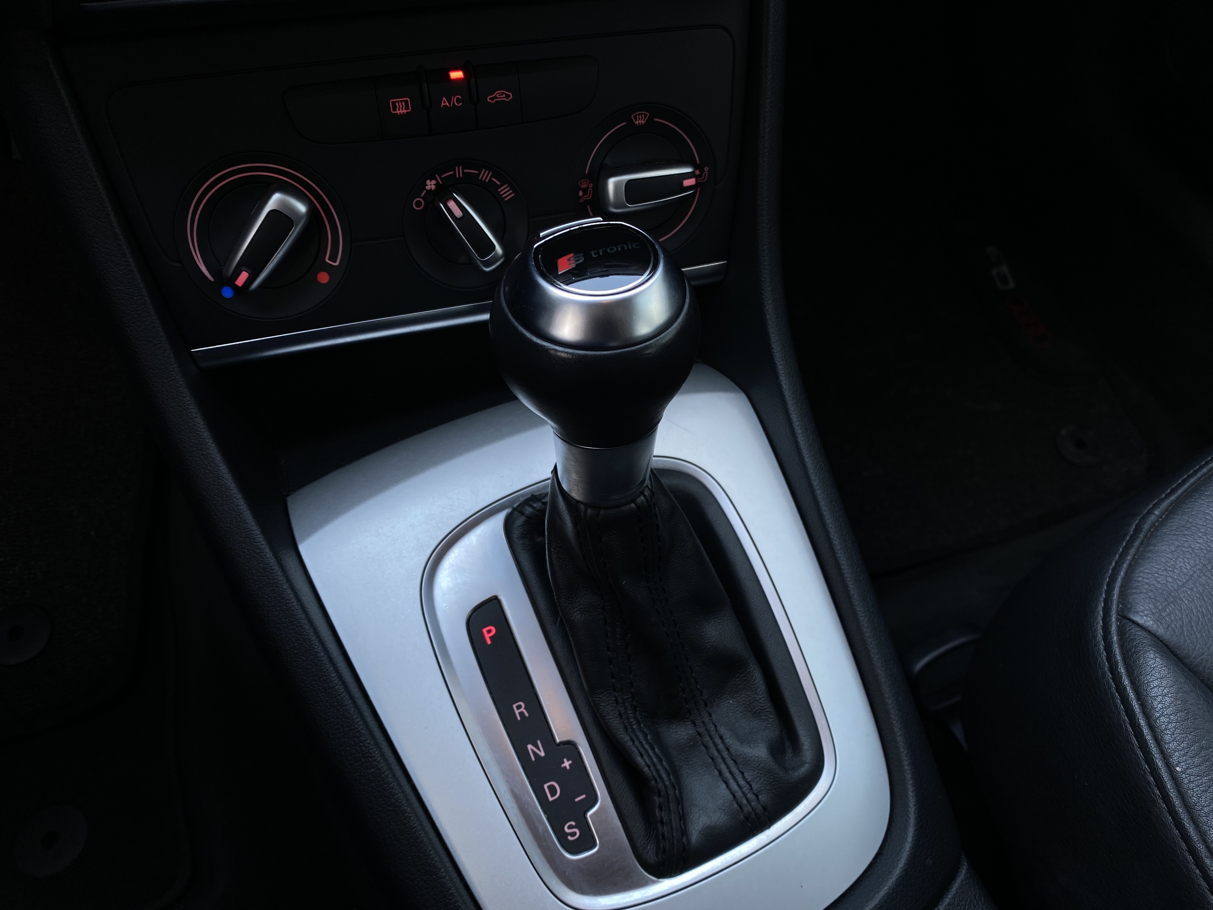 Q3 1.4 TFSI ATTRACTION FLEX 4P S TRONIC8
