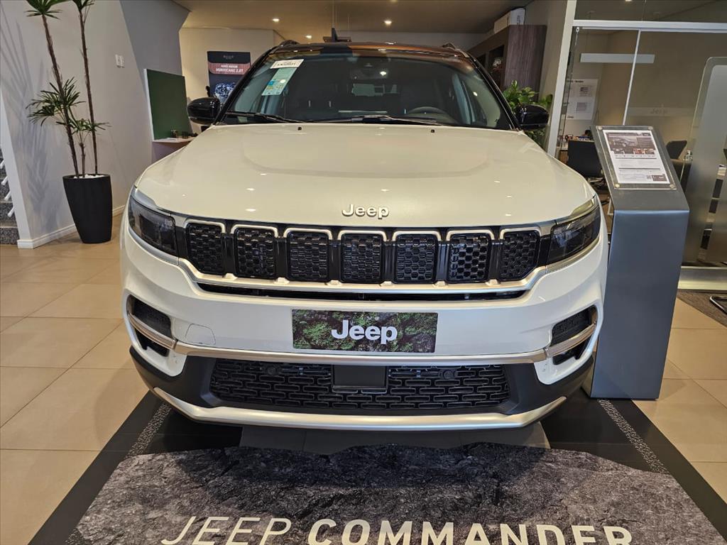 COMMANDER 1.3 T270 TURBO FLEX LONGITUDE AT6 COMMANDER 1.3 T270 TURBO FLEX LONGITUDE AT6