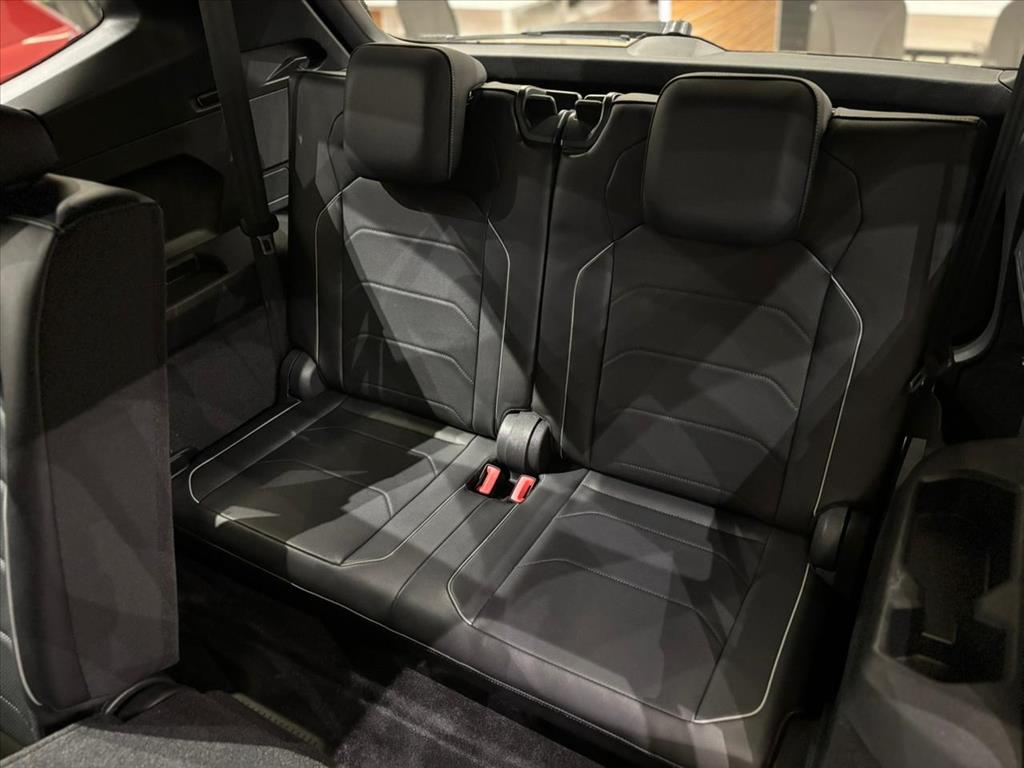 TIGUAN 2.0 300 TSI GASOLINA ALLSPACE R-LINE AUTOMÁTICO9