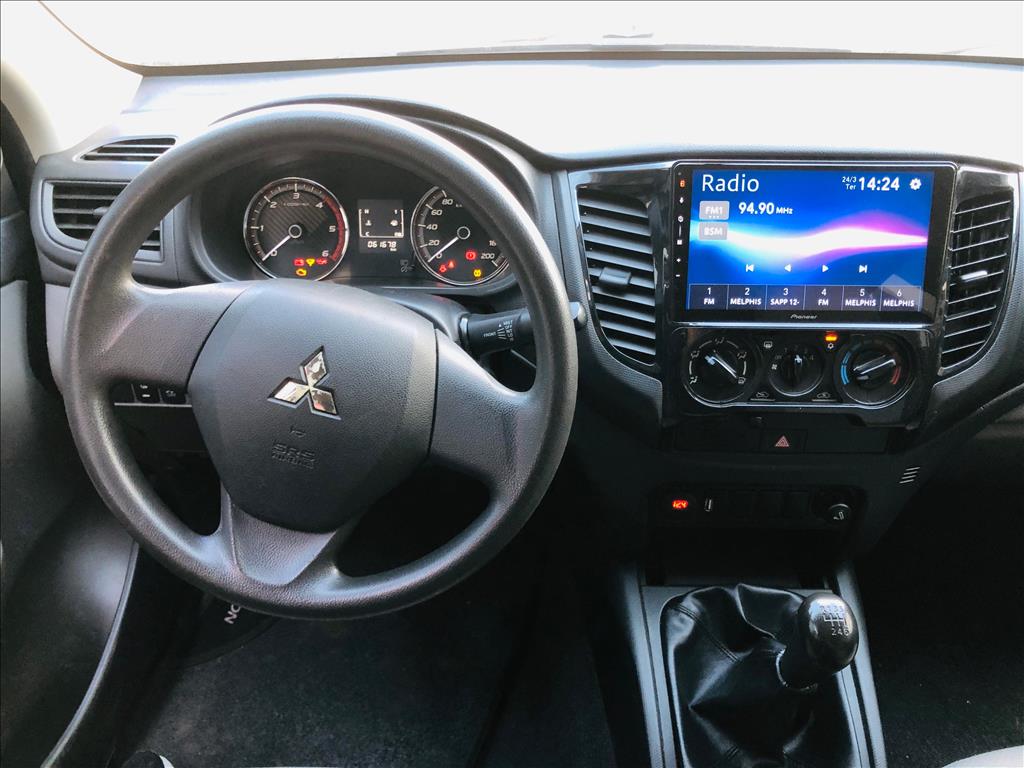 L200 TRITON 2.4 16V TURBO DIESEL GL CD 4X4 MANUAL11