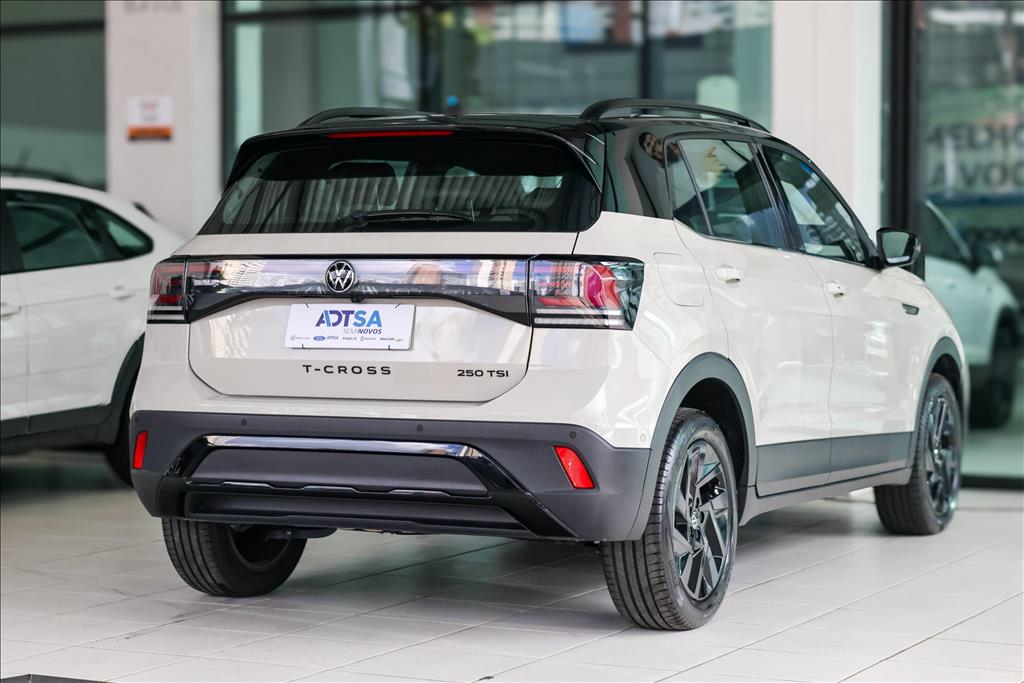 VOLKSWAGEN T-CROSS 1.4 250 TSI TOTAL FLEX HIGHLINE AUTOMÁTICO