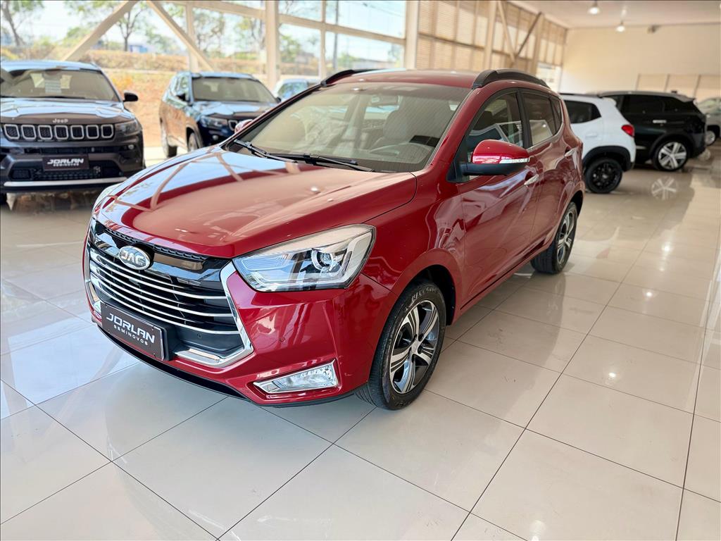 T40 1.6 16V GASOLINA PLUS 4P CVT3