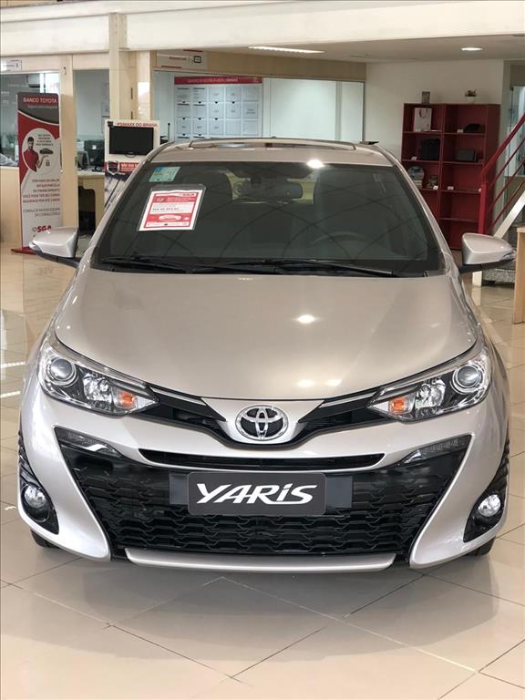 YARIS 1.5 16V FLEX XLS CONNECT MULTIDRIVE YARIS 1.5 16V FLEX XLS CONNECT MULTIDRIVE