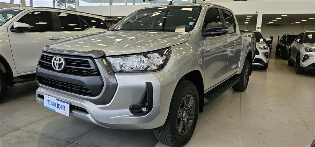 HILUX 2.8 D-4D TURBO DIESEL CD SR 4X4 AUTOMÁTICO1