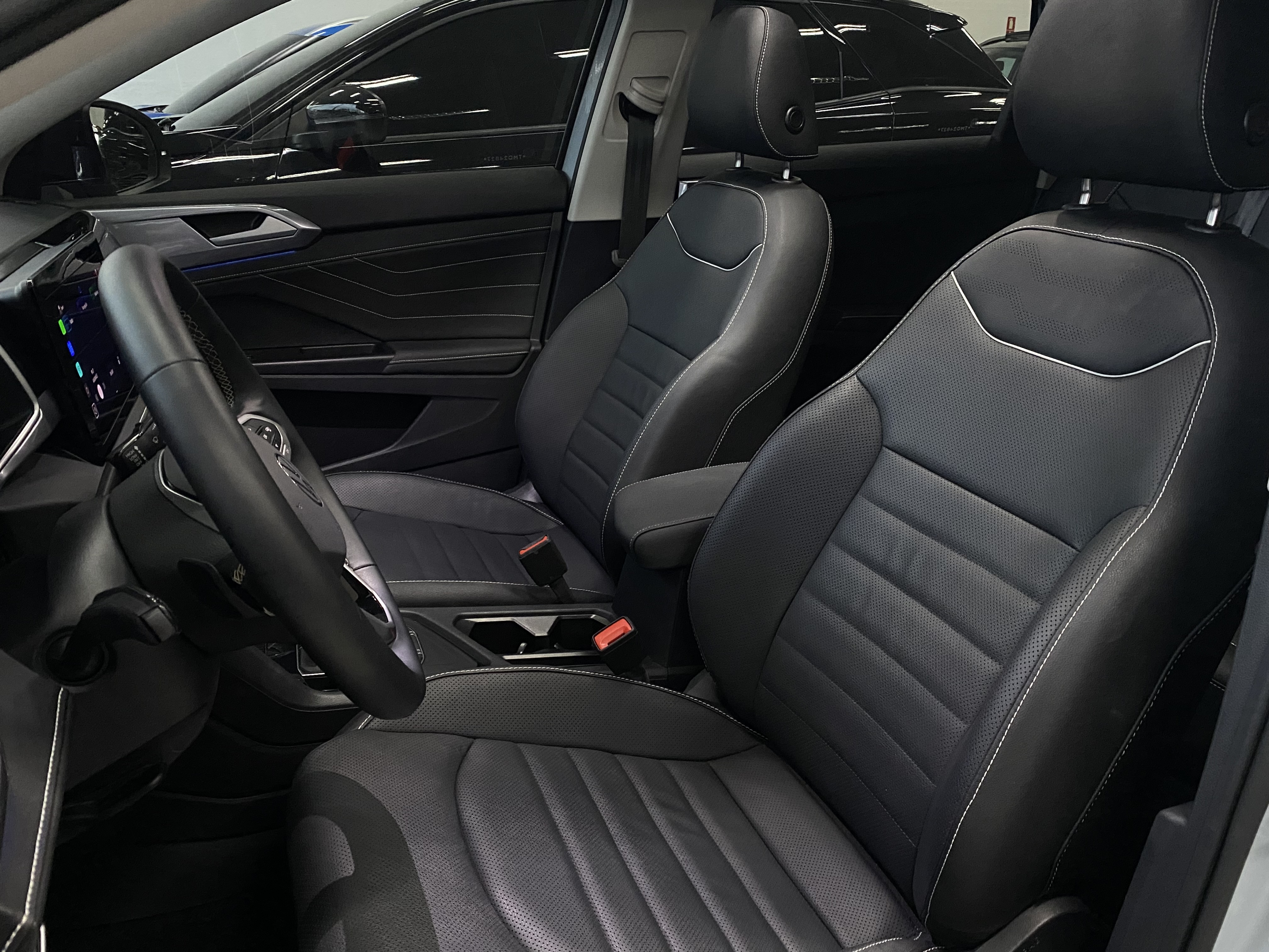 TAOS 1.4 250 TSI TOTAL FLEX HIGHLINE AUTOMÁTICO10