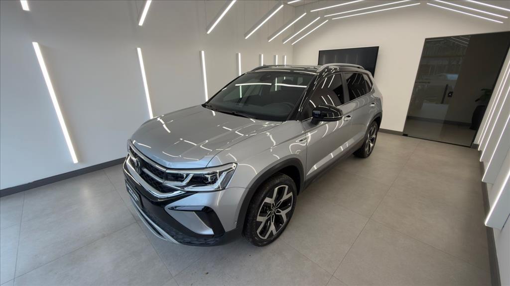 TAOS 1.4 250 TSI TOTAL FLEX HIGHLINE AUTOMÁTICO2