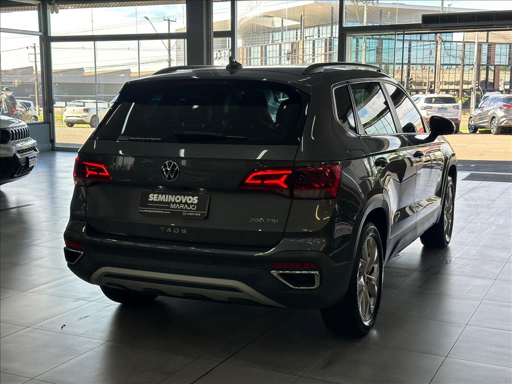 TAOS 1.4 250 TSI TOTAL FLEX COMFORTLINE AUTOMÁTICO11