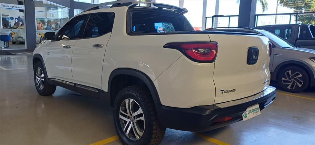 TORO 2.0 16V TURBO DIESEL VOLCANO 4WD AT92