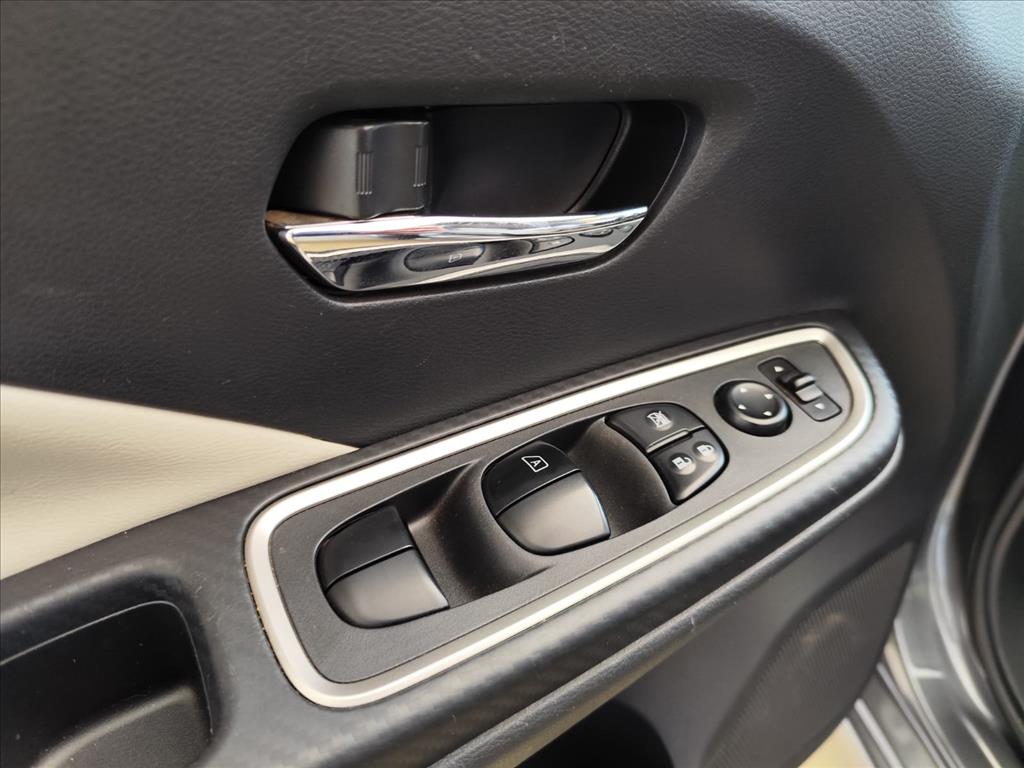 VERSA 1.6 16V FLEX EXCLUSIVE XTRONIC