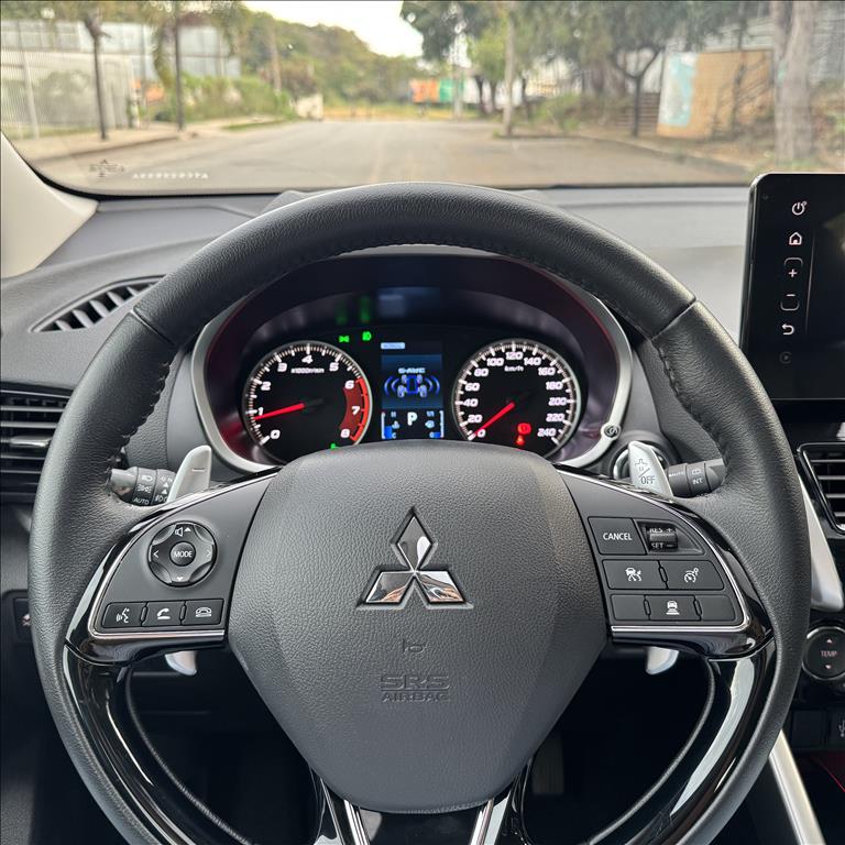 Mitsubishi-ECLIPSE CROSS-1.5 MIVEC TURBO GASOLINA HPE-S S-AWC CVT