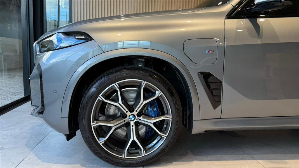 X5 3.0 I6 TURBO HÍBRIDO XDRIVE50E M SPORT AUTOMÁTICO4