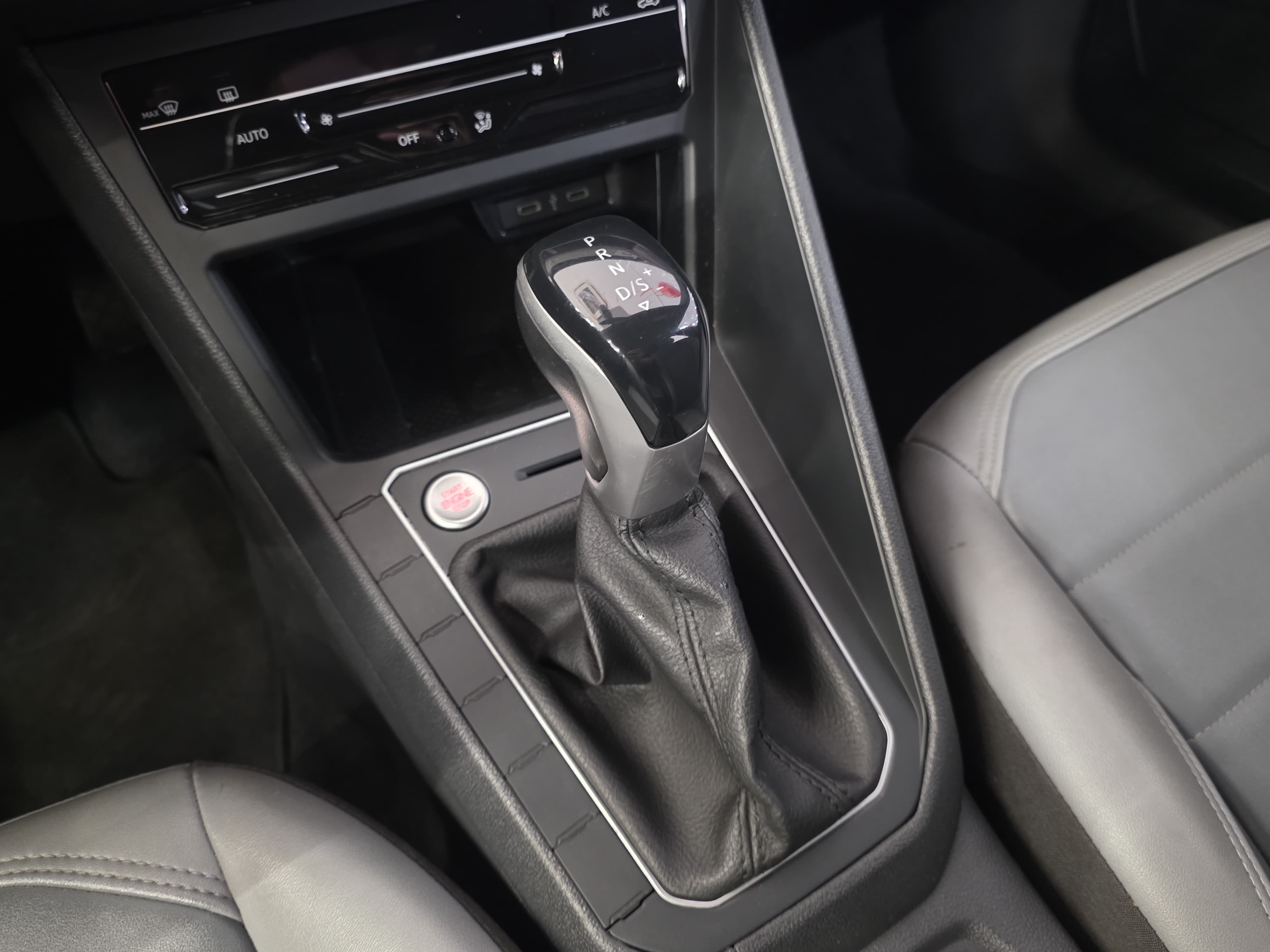 NIVUS 1.0 200 TSI TOTAL FLEX HIGHLINE AUTOMÁTICO10
