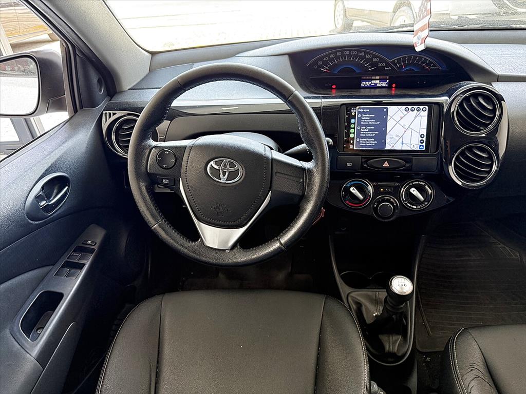 Toyota Etios - 1.5 XLS 16V FLEX 4P MANUAL