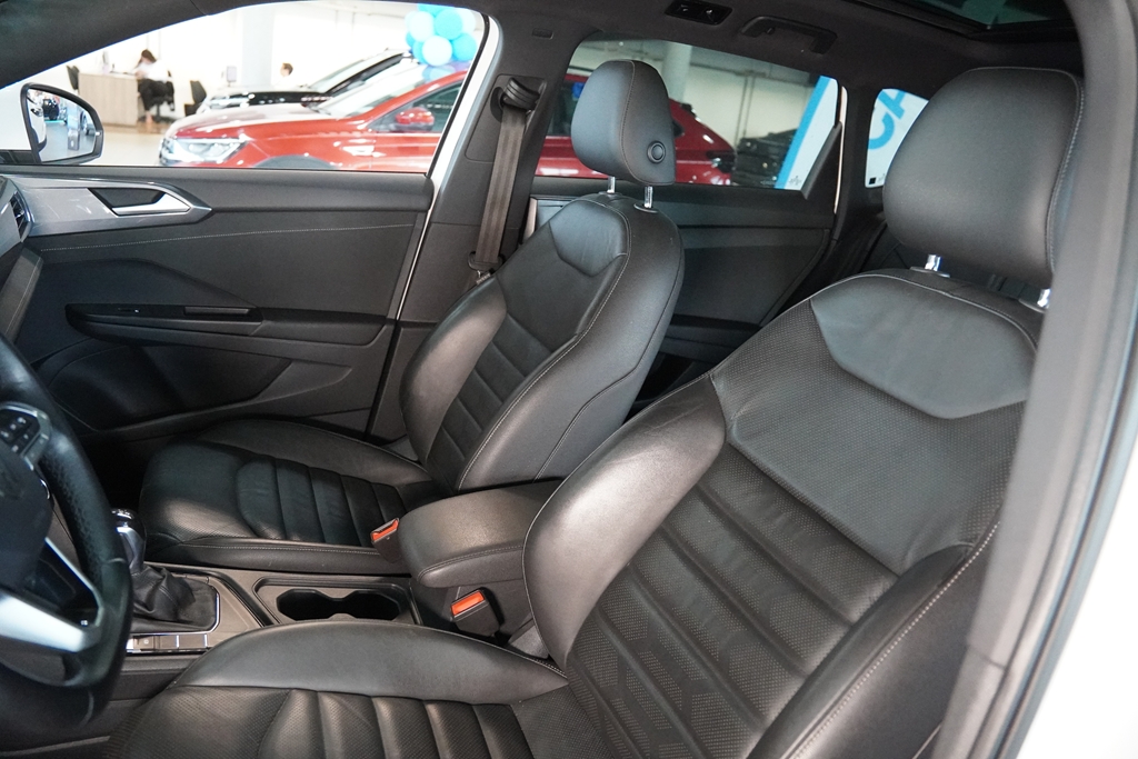 TAOS 1.4 250 TSI TOTAL FLEX HIGHLINE AUTOMÁTICO11