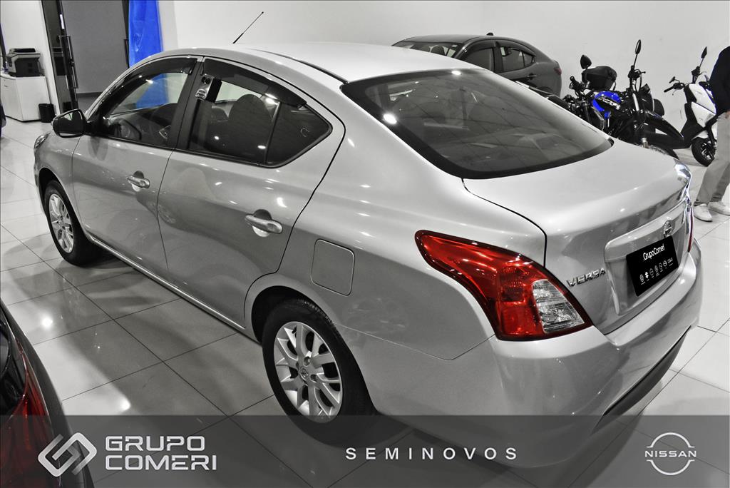 VERSA 1.6 16V FLEXSTART SV 4P MANUAL1