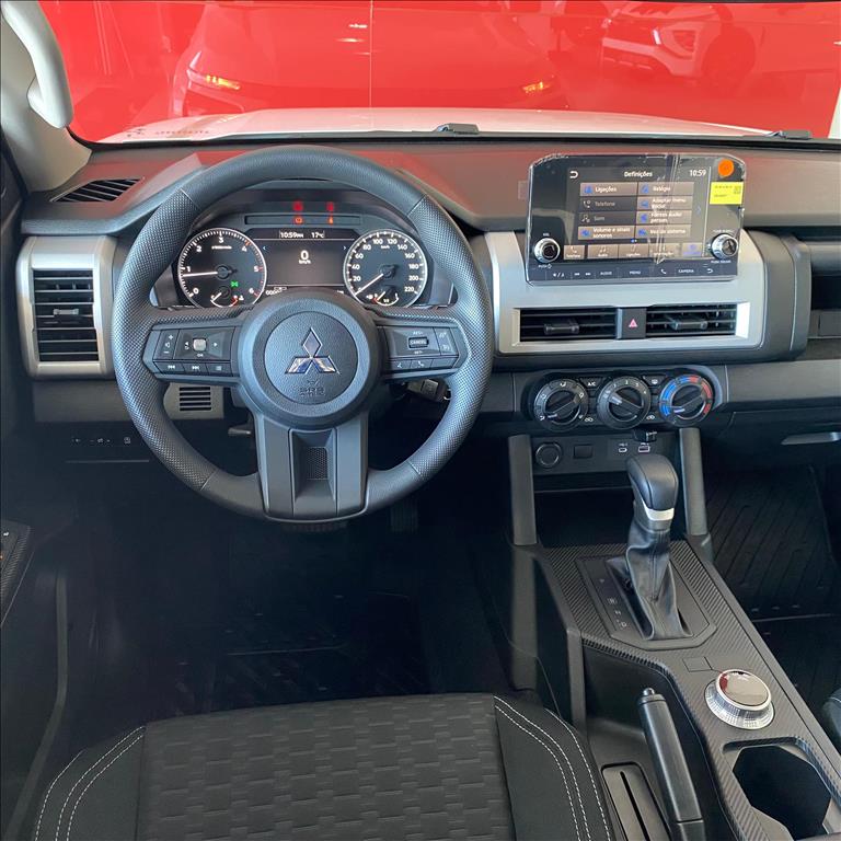 Mitsubishi-TRITON-2.4 BITURBO DIESEL CD GLS 4X4 AUTOMÁTICO