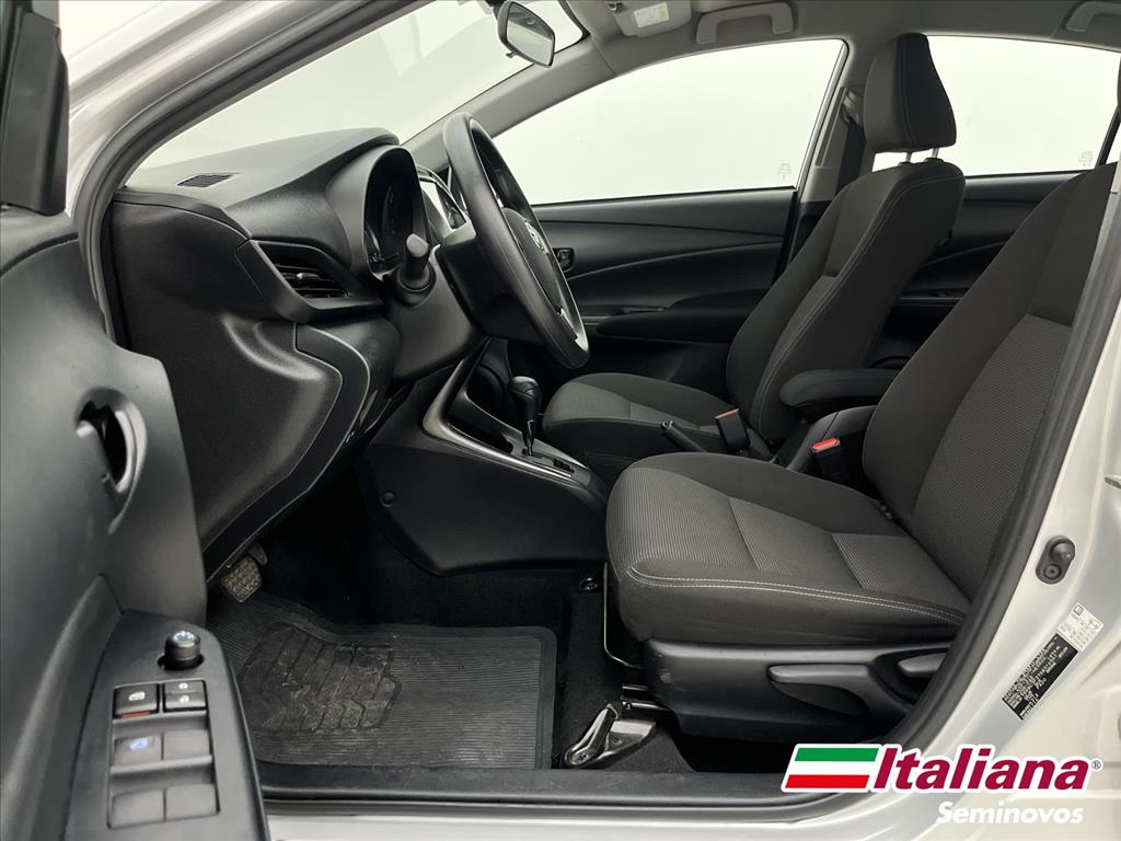 YARIS 1.5 16V FLEX SEDAN XL MULTIDRIVE12