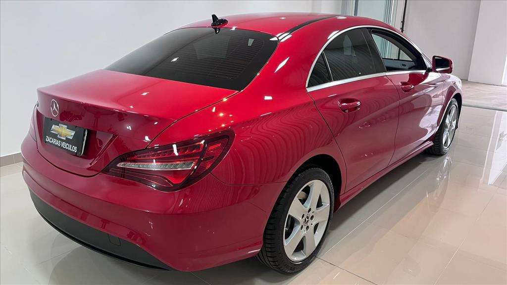 CLA 180 1.6 CGI GASOLINA 7G-DCT