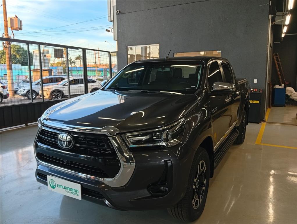 HILUX 2.8 D-4D TURBO DIESEL CD SRX 4X4 AUTOMÁTICO2