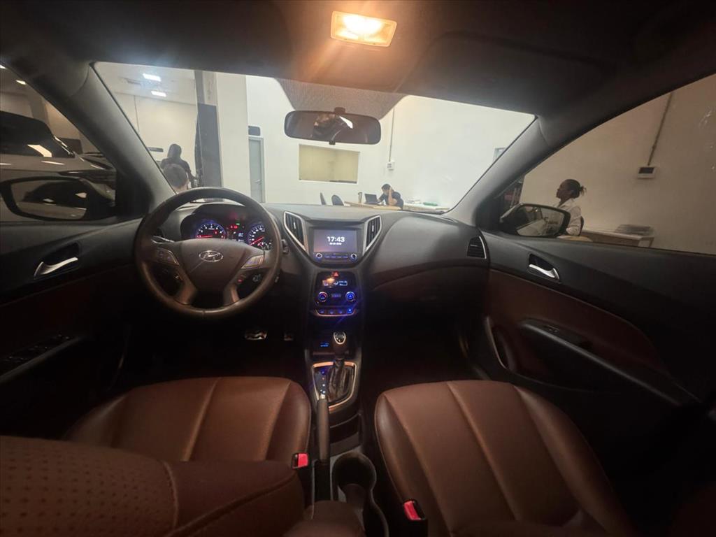 Hyundai-HB20X-1.6 16V PREMIUM FLEX 4P AUTOMÁTICO