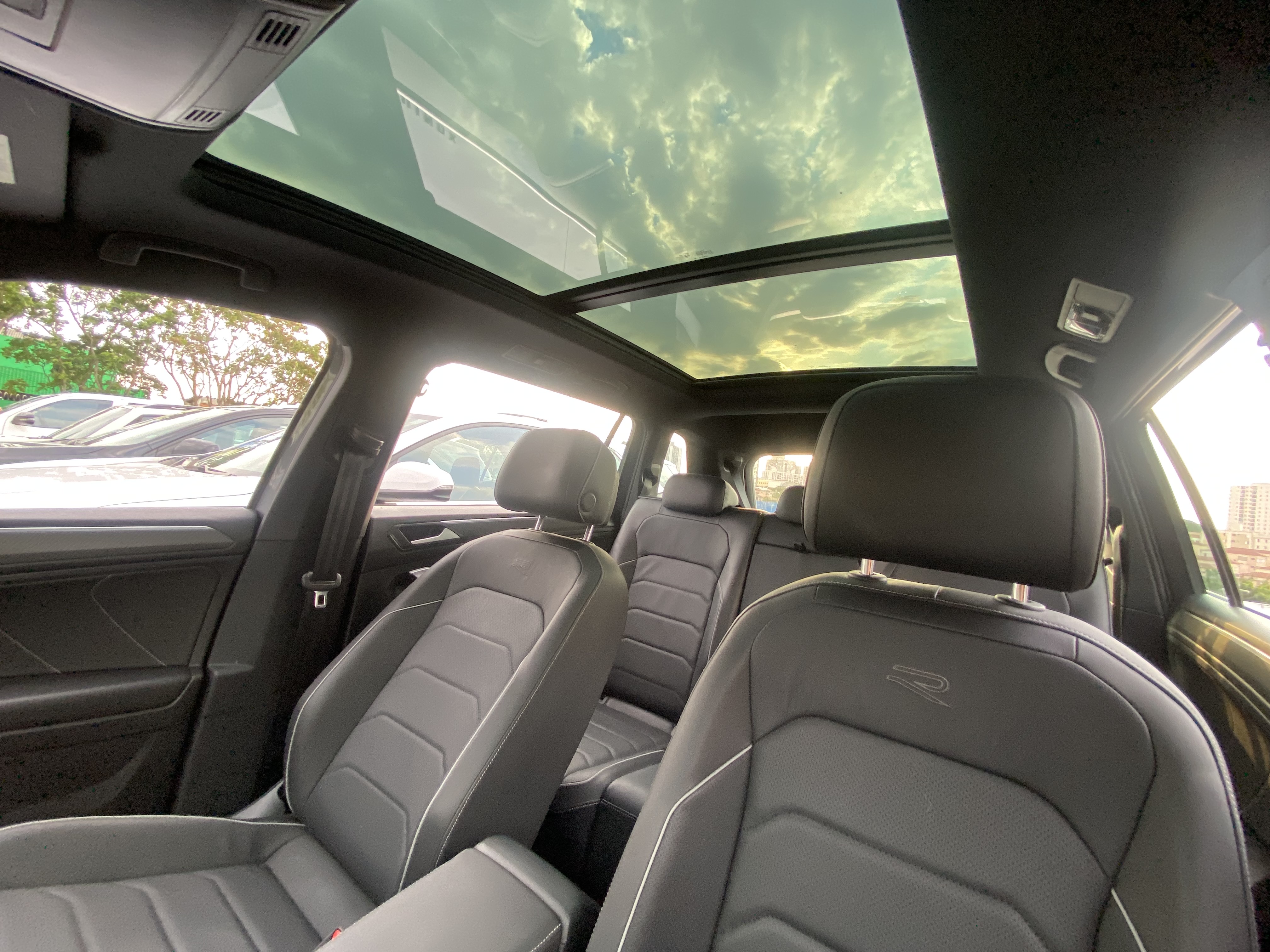 TIGUAN 2.0 300 TSI GASOLINA ALLSPACE R-LINE AUTOMÁTICO8