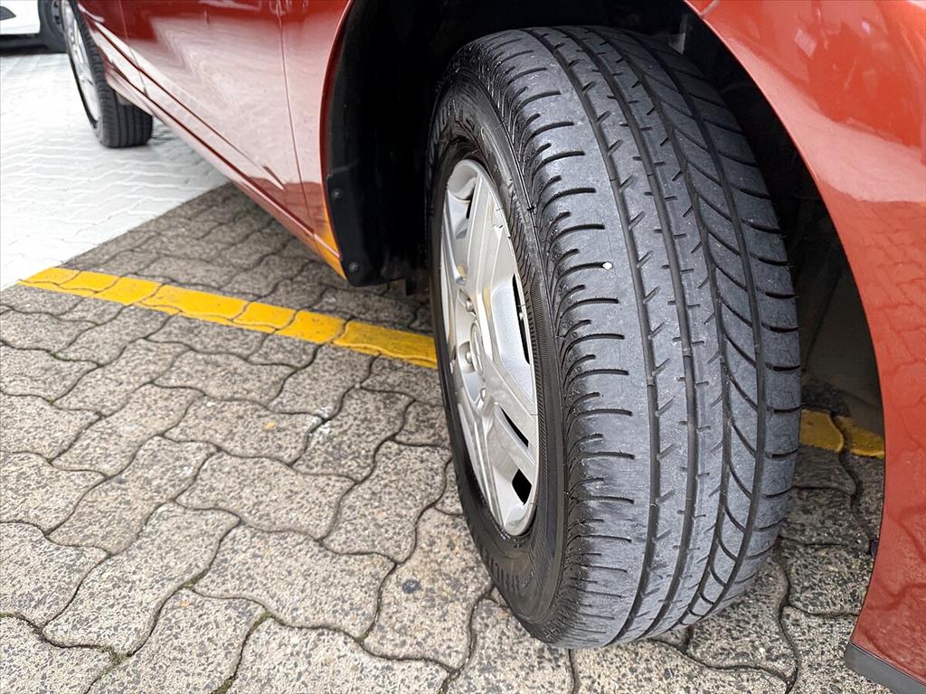 Chevrolet Onix - 1.0 MPFI LT 8V FLEX 4P MANUAL