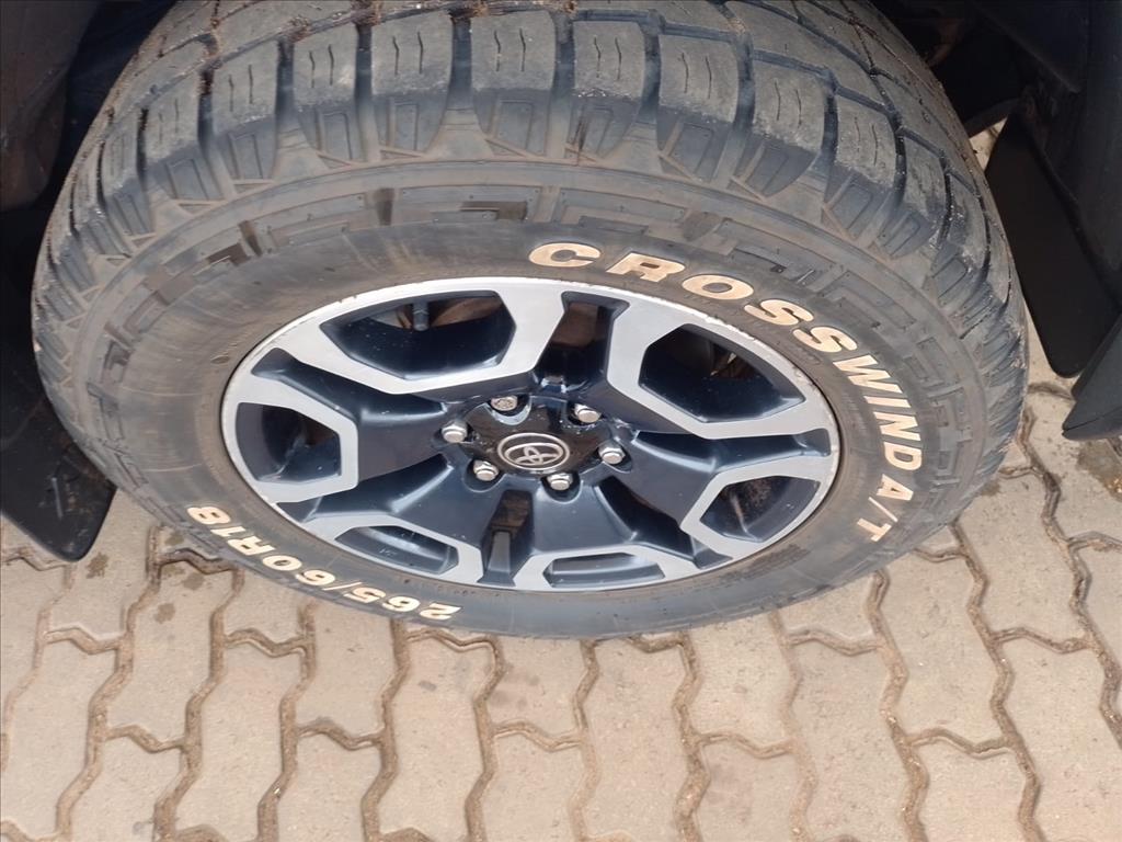 HILUX 2.8 D-4D TURBO DIESEL CD SRV 4X4 AUTOMÁTICO13