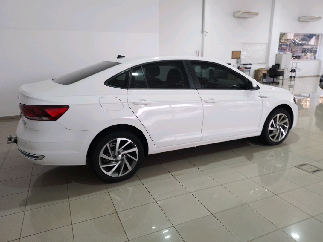 Volkswagen-VIRTUS-1.0 200 TSI HIGHLINE AUTOMÁTICO