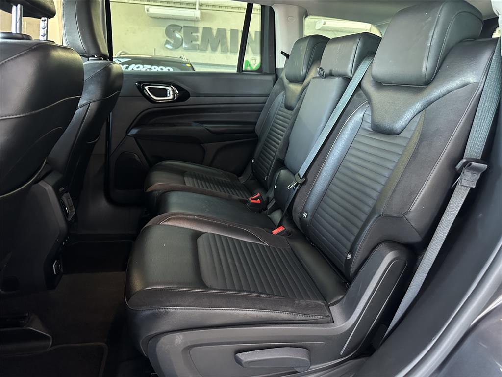 COMMANDER 1.3 T270 TURBO FLEX LIMITED AT6