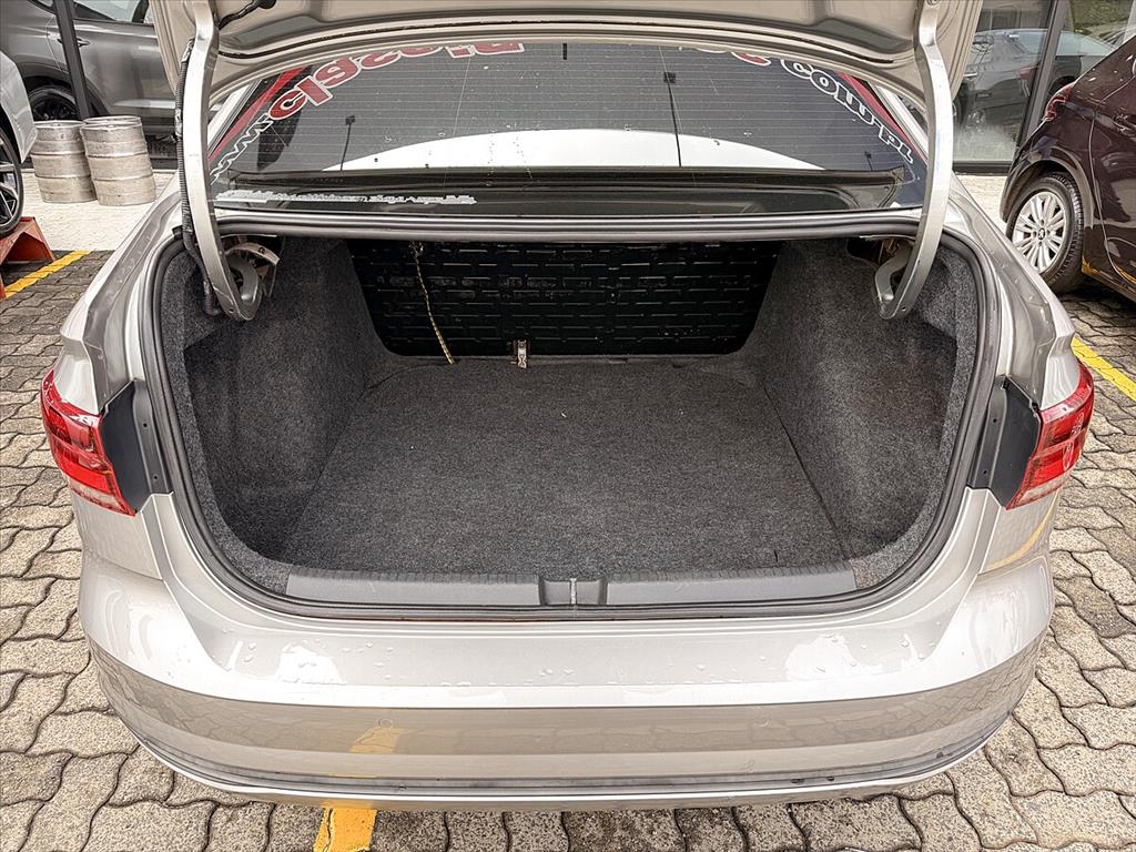 Volkswagen Virtus - 1.6 MSI TOTAL FLEX MANUAL